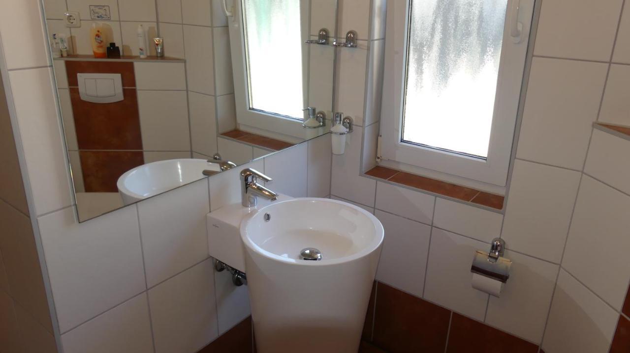 Zu Haus In Der Ferne Villa บาเบอ ภายนอก รูปภาพ