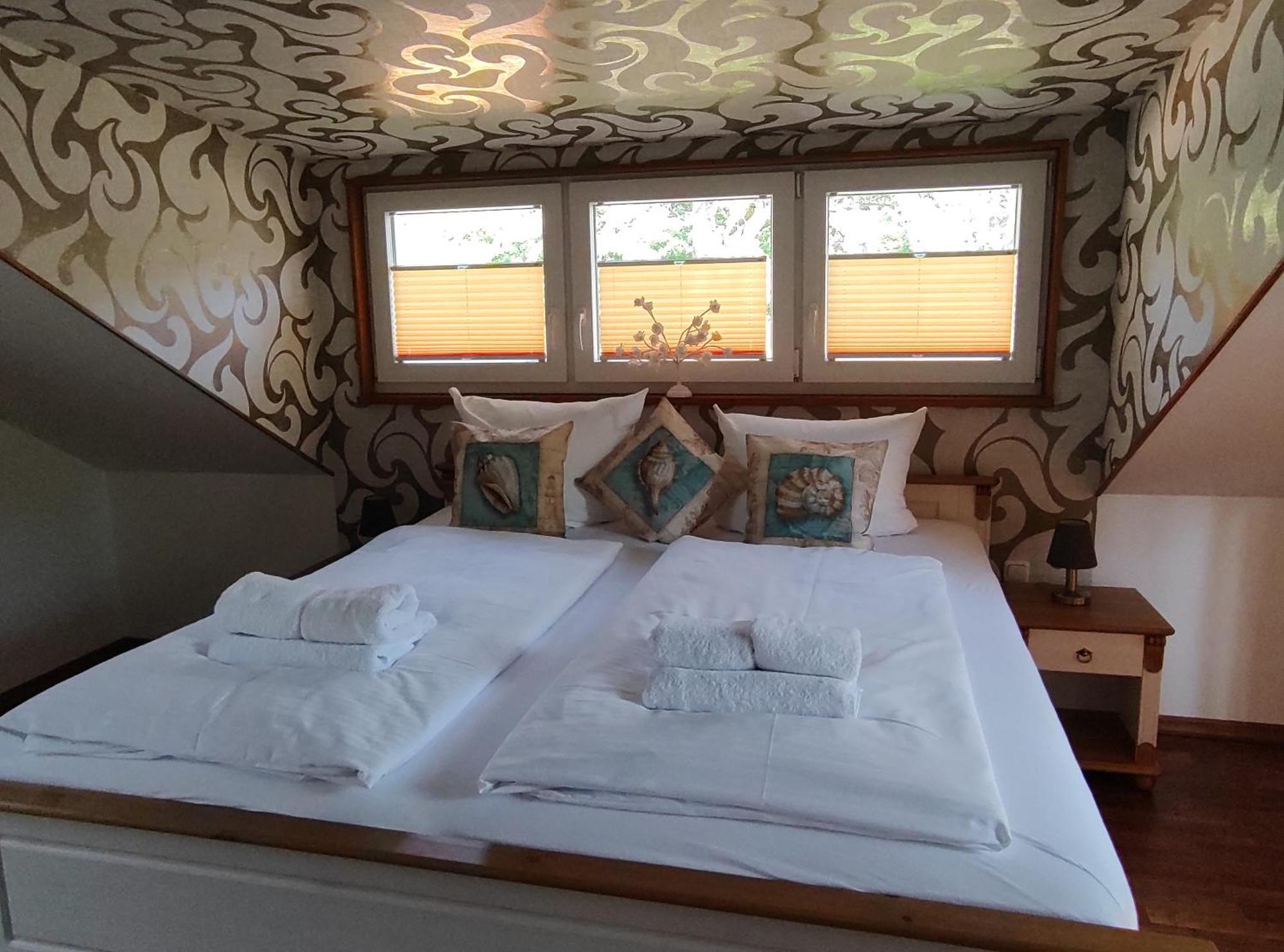 Zu Haus In Der Ferne Villa บาเบอ ภายนอก รูปภาพ